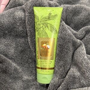 Bath & Body Works Waikiki Beach Coconut Body Cream - Green